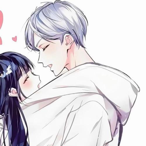 动漫头像情侣男女两张,两个人在虚拟世界中的相伴相守