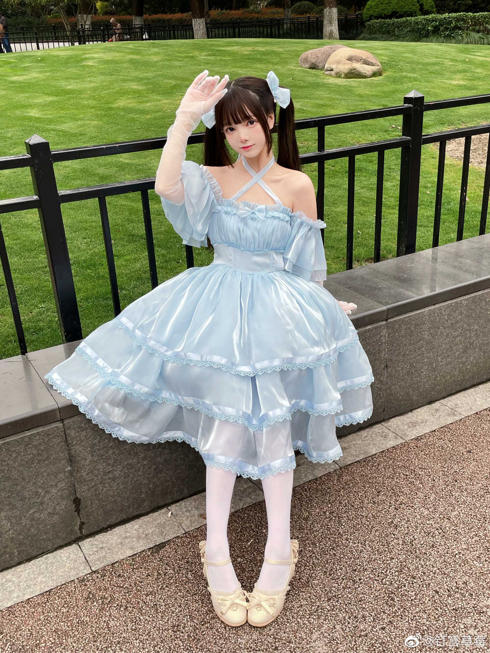 花可以自己去买，海也可以自己去看