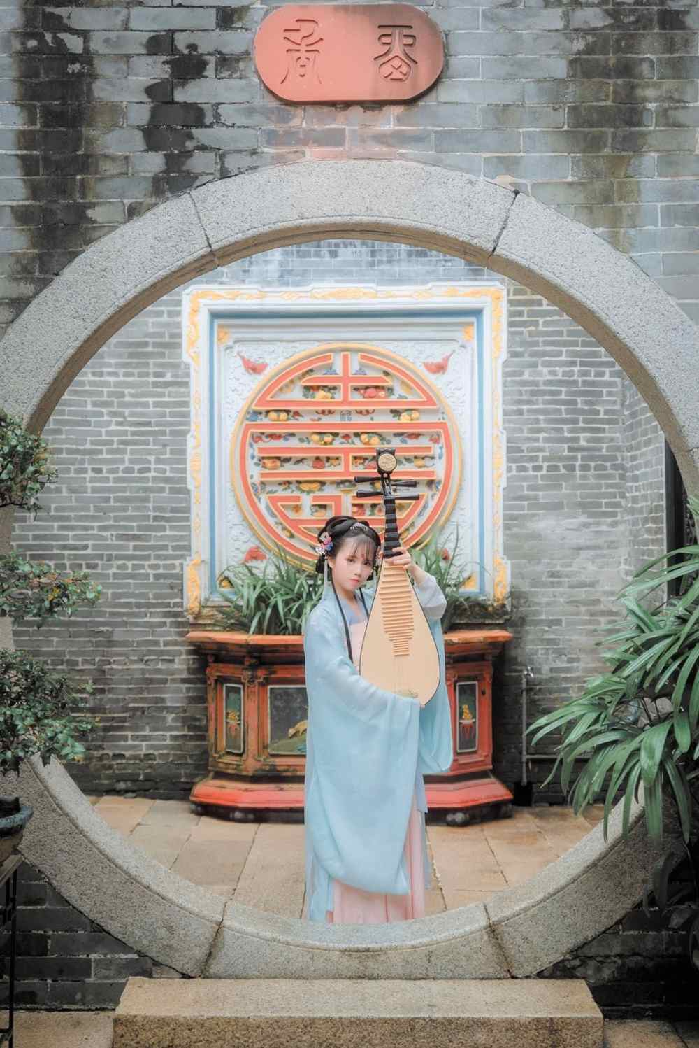 汉尚华莲月痕汉服