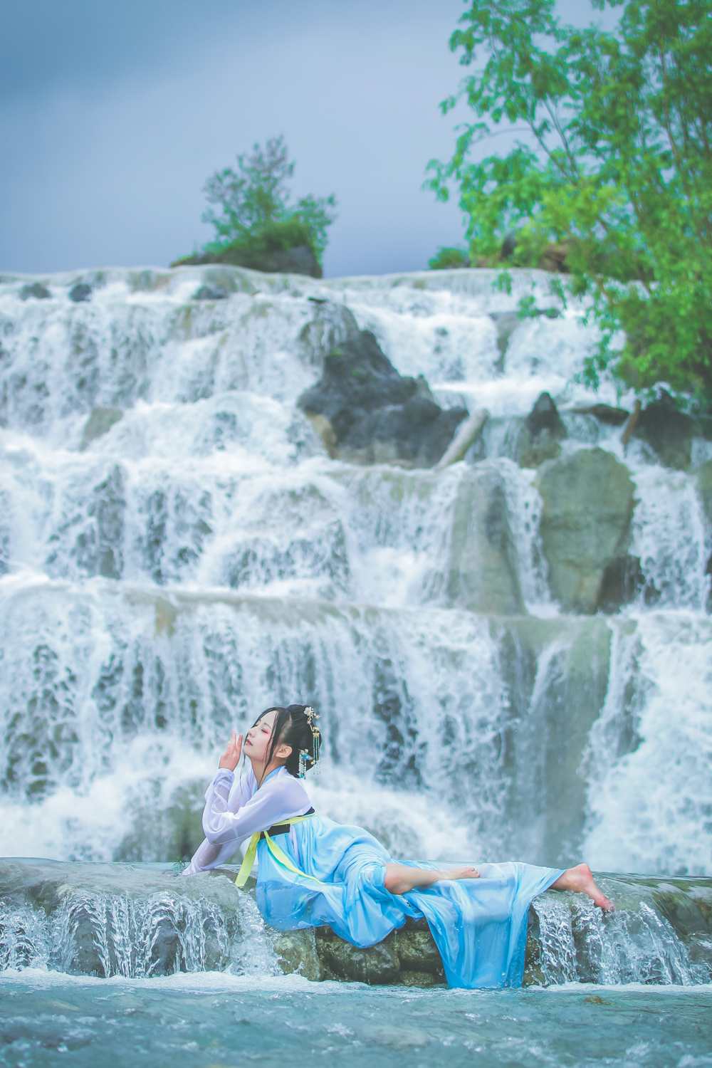 望美人兮天一方