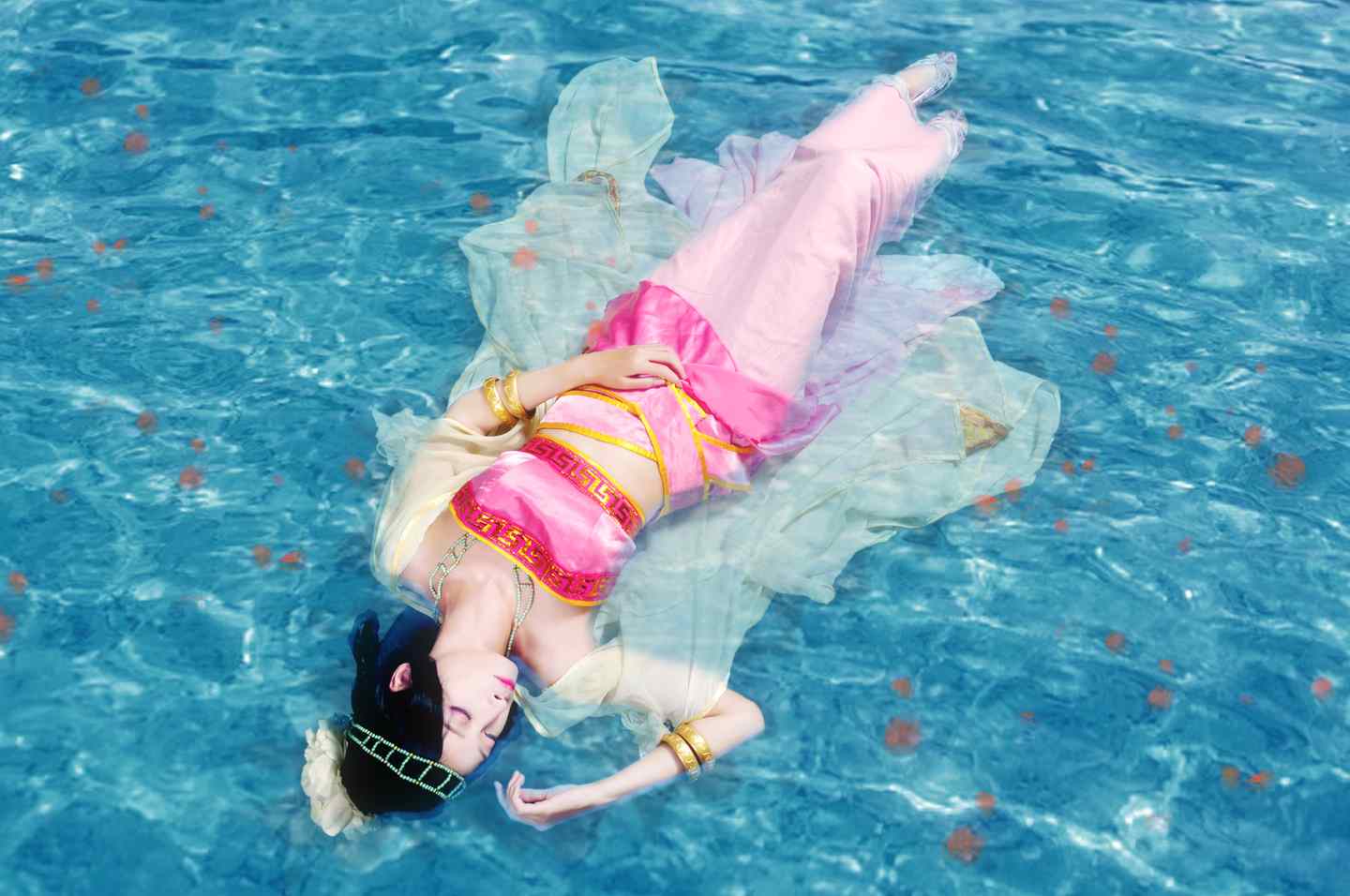 琴心剑魄今何在-巽芳