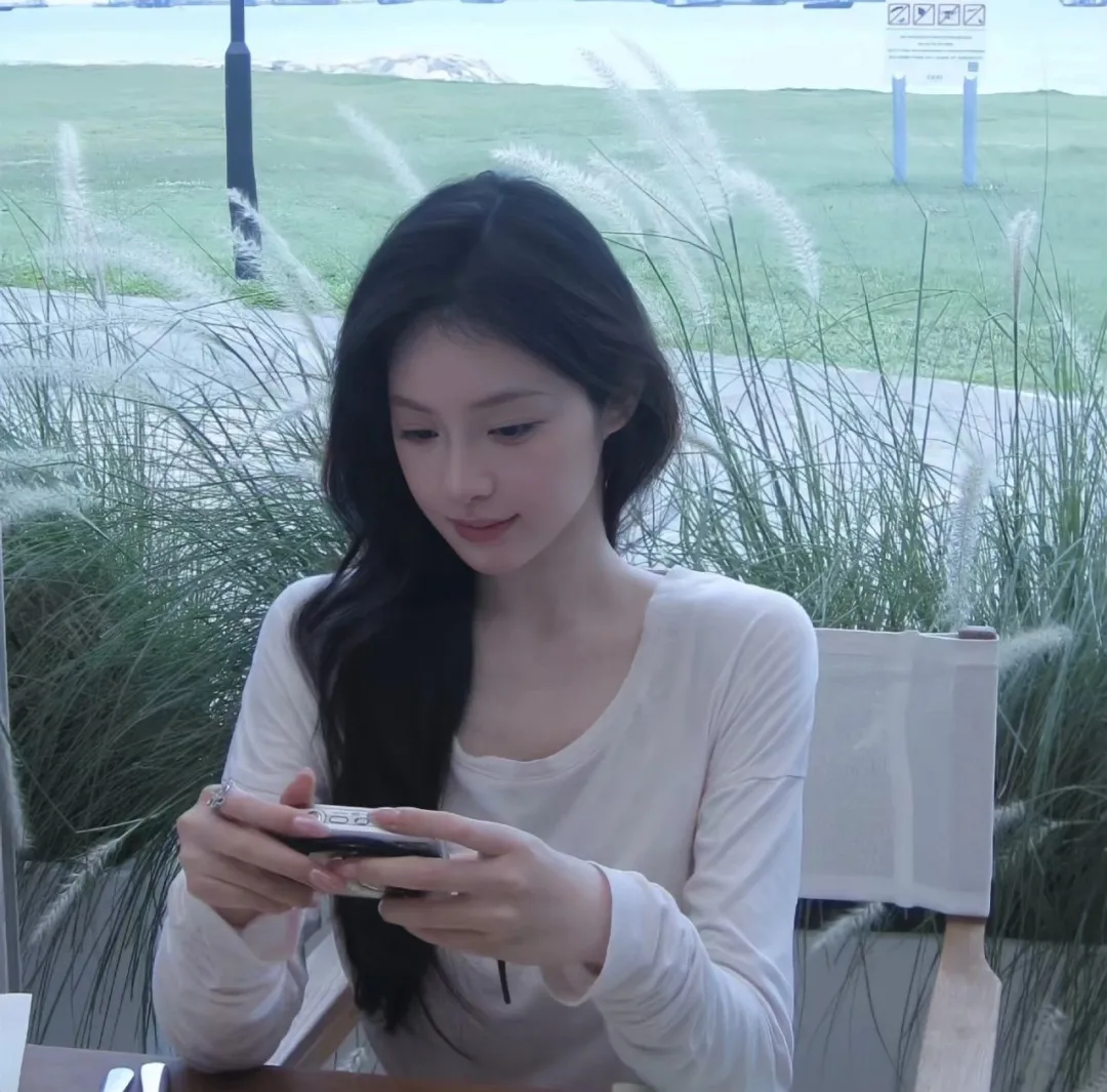 女头 | 持續快樂𝗶𝗻𝗴