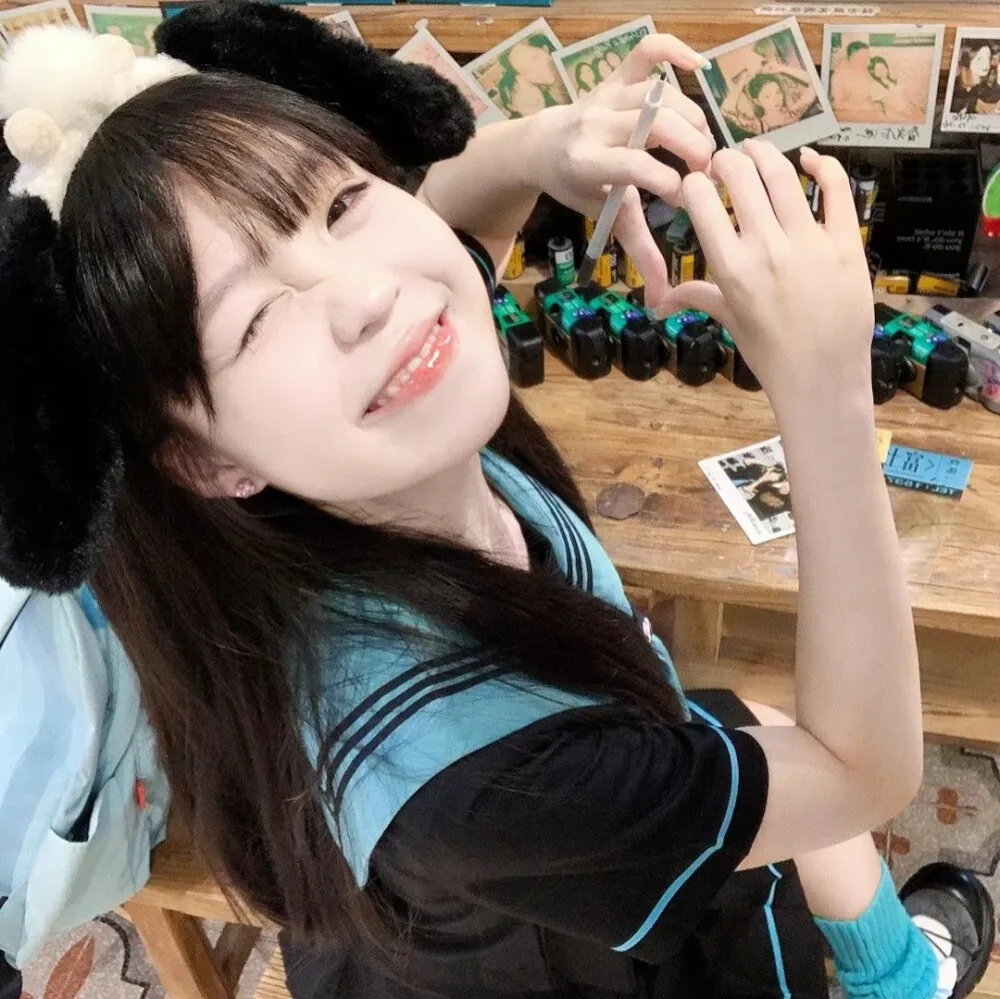 女头 | 持續快樂𝗶𝗻𝗴