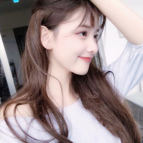 适合气质女孩使用的微信头像图片高冷气质美女