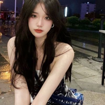 也许睡着才是常态，醒着只是为了手机做梦的素材 小众女头