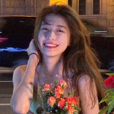 女生头像 花系少女 可爱女头像  爱自己是终生浪漫的开始。