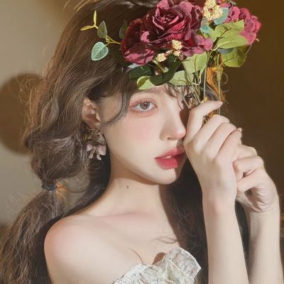 女生头像 花系少女 可爱女头像  爱自己是终生浪漫的开始。