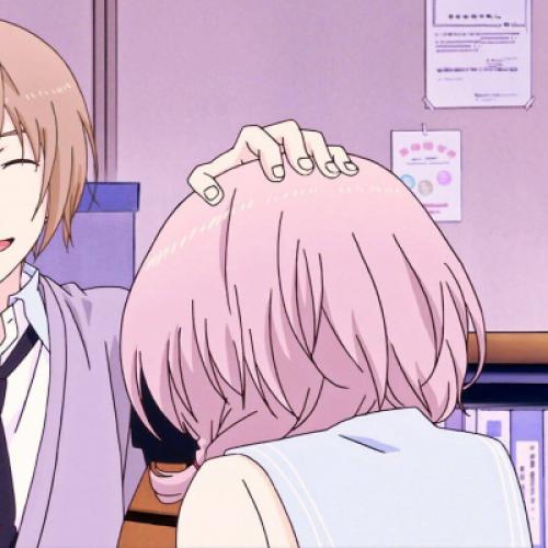 幸福宠溺的甜蜜的动漫情侣头像，爱上你我不后悔