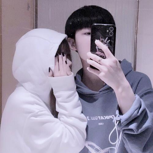 你永远是我的唯一，成熟的情侣头像稳重双人