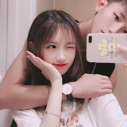 你永远是我的唯一，成熟的情侣头像稳重双人