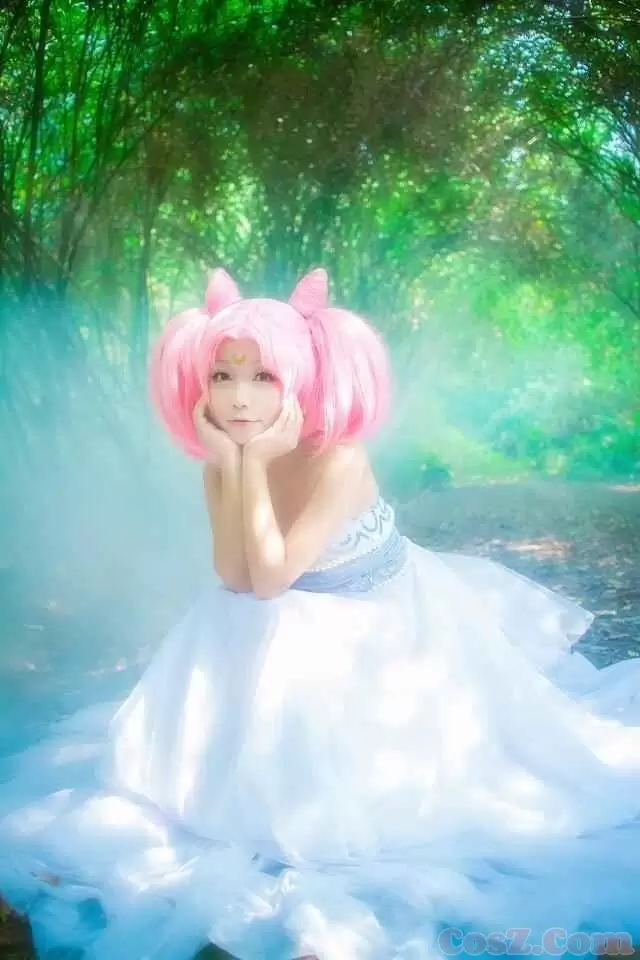 《C站·第236期》可爱女仆梦幻般的森林小小兔你觉得怎么样？
