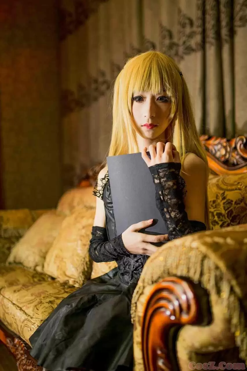 《C站·第164期》黑蕾丝暗夜小公主在家居然可爱的在看书