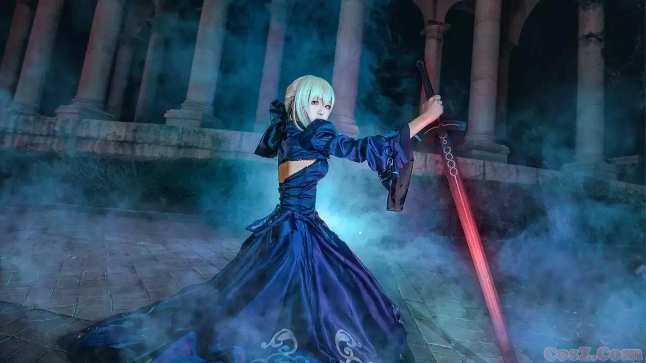 《C站·第138期》亚瑟王霸气出场你见过穿高跟的王么