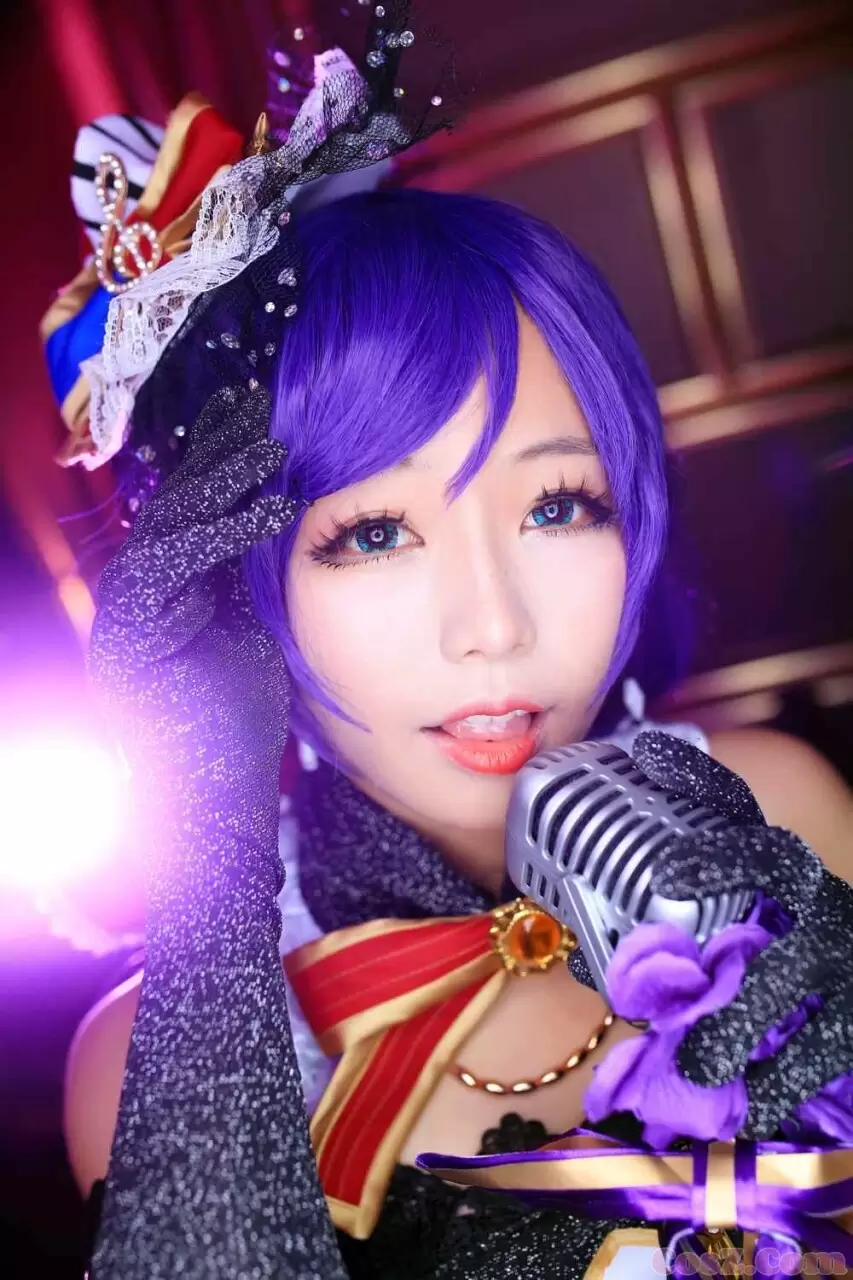 《C站·第46期》第一次开了豪华K房隔壁一群人在唱K！