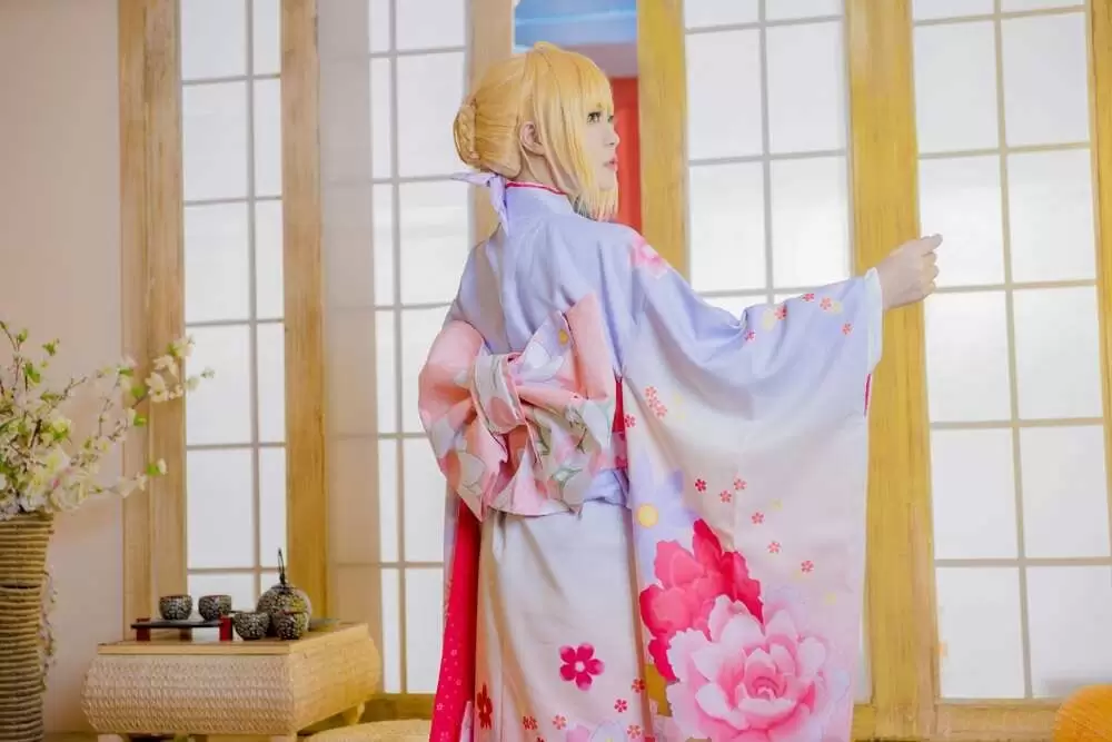 《C站·第4期》的女主角这么性感霸气的妹纸一定是吾王