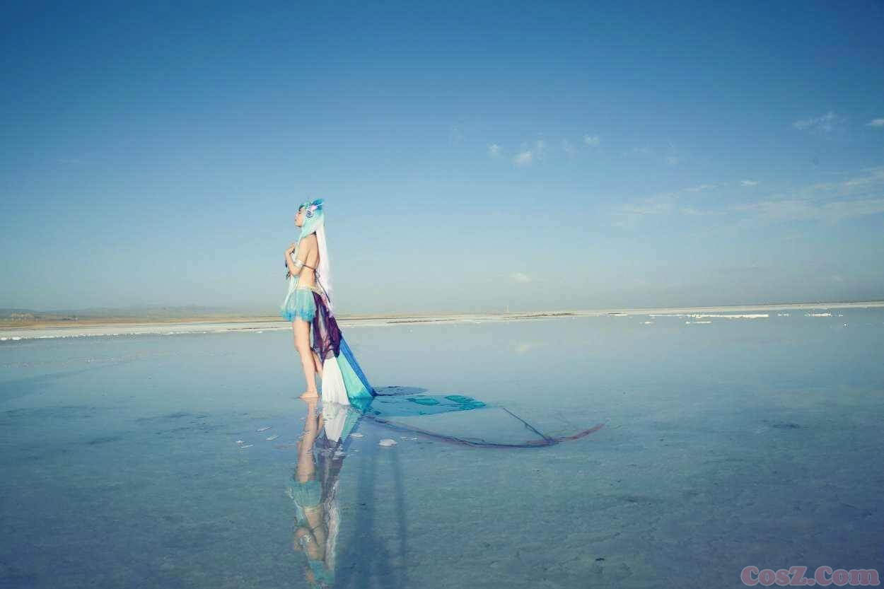 是男的我都不说什么了为什么这个嘴那么像祖蓝！