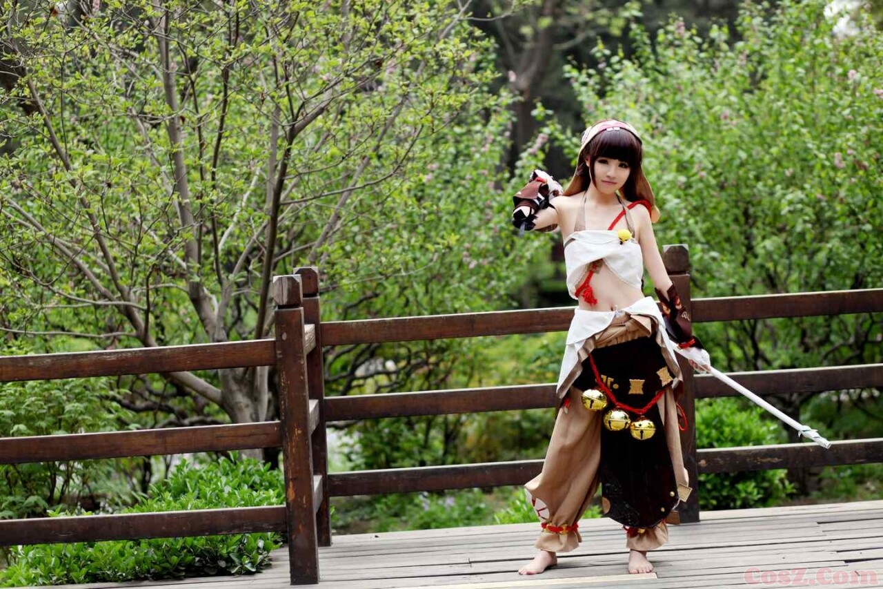 丐帮帮主打的一手打狗棍萝莉外景