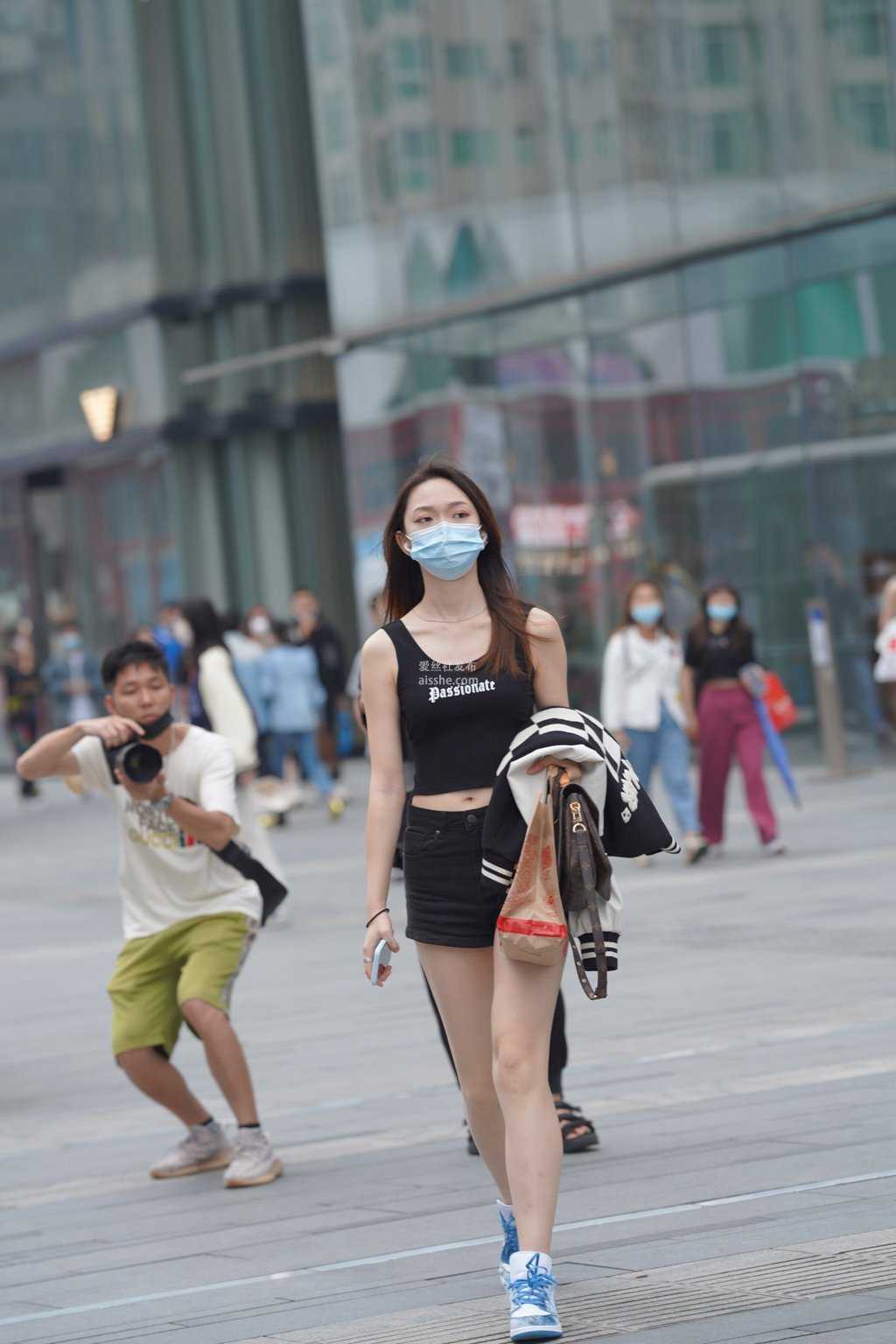 精选街拍作品 NO.1523 姓感热裤美腿美女-美图