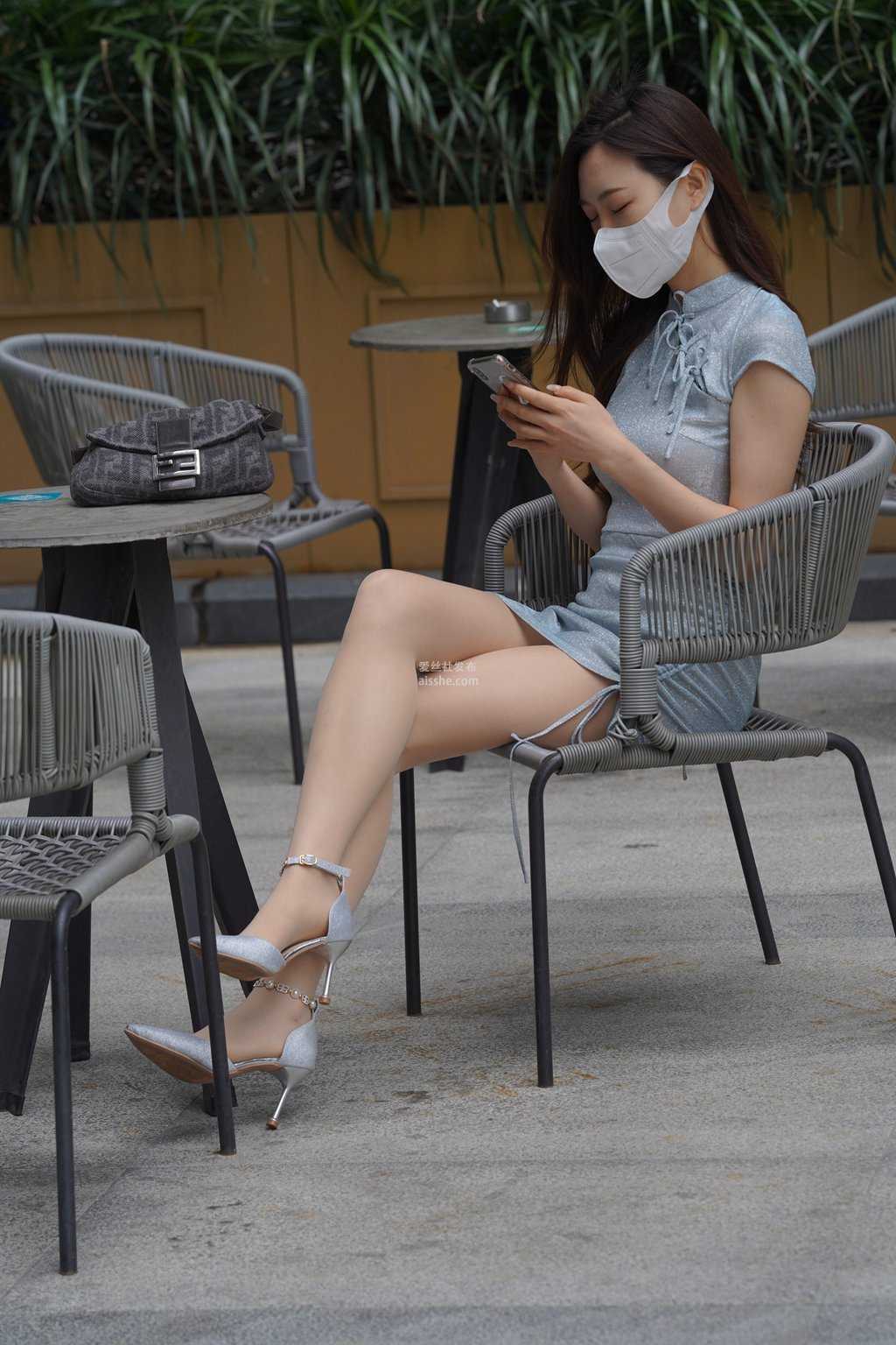 精选街拍作品 NO.1576 气质优雅的旗袍长腿少父1-美图