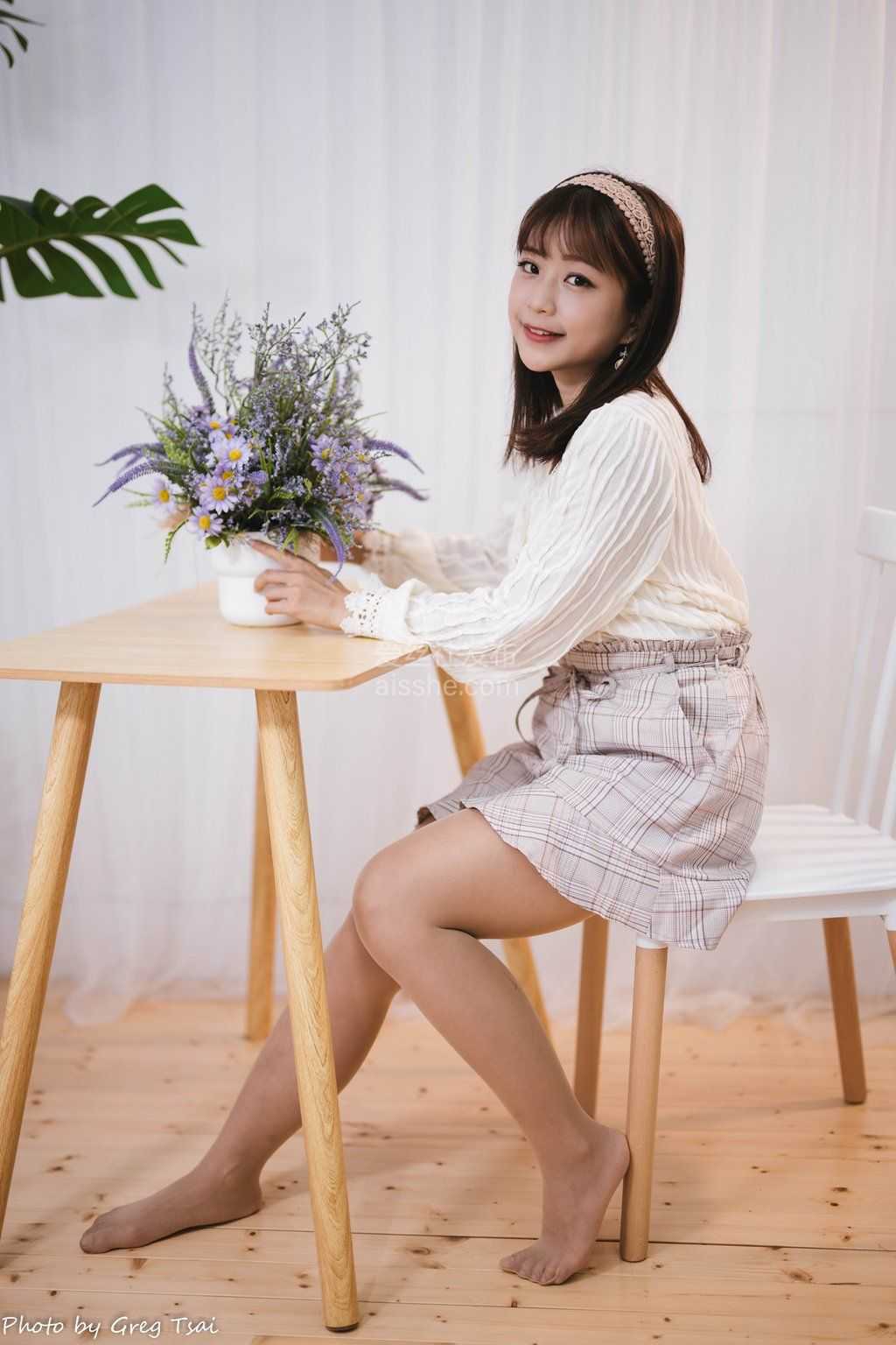 精选模拍作品 NO.242 林小栗 居家絲襪美腿-美图