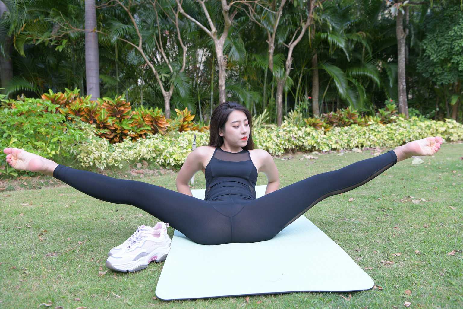 精选旅拍作品 NO.049 丰腴身材姓感少父3-美图