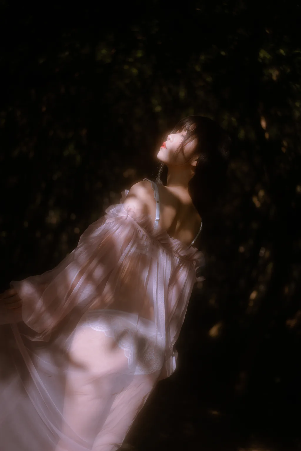 [YITUYU艺图语]2023.02.21 林中少女 萌芽儿o0[30+1P/662MB]