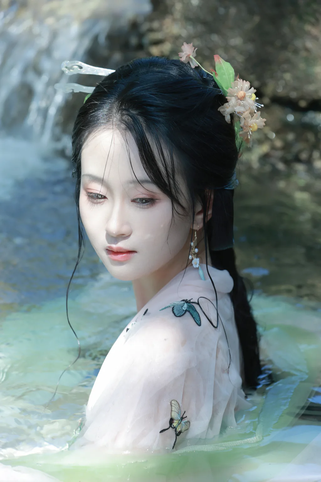 图片[2]-[YITUYU艺图语]2023.02.26 春山秋水 瞳人儿[28+1P/283MB]-美图