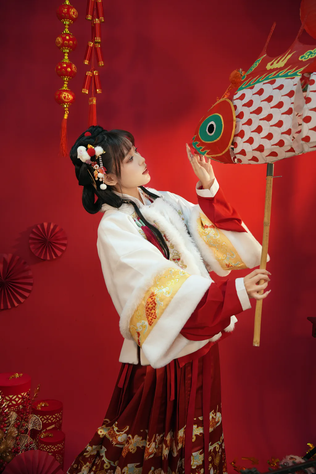 图片[2]-[YITUYU艺图语]2023.02.28 新年汉服 滕[23+1P/463MB]-美图