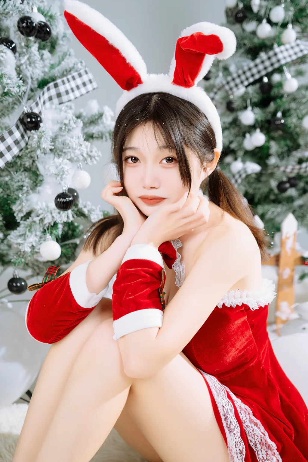 [YITUYU艺图语]2023.03.01 圣诞钕仆 小莞[37+1P/404MB]-美图