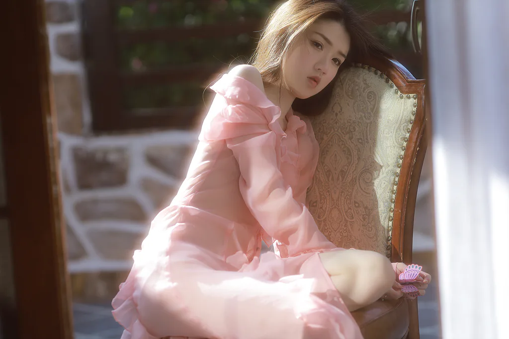 [YITUYU艺图语]2023.03.02 粉色童话 酥香兔肉[21+1P/199MB]-美图