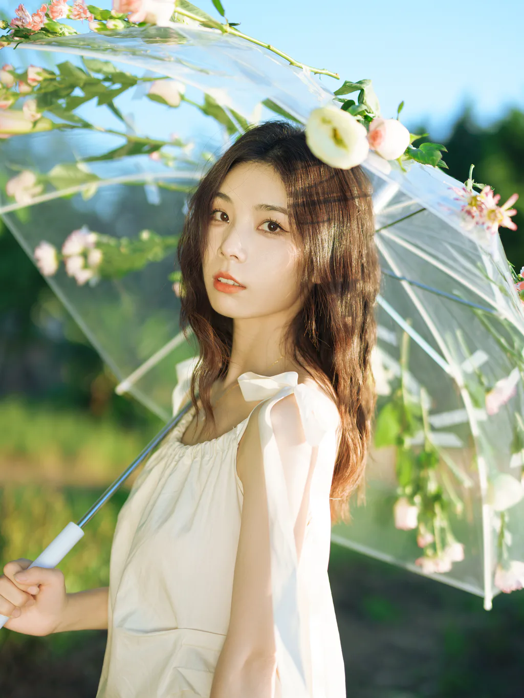 图片[2]-[YITUYU艺图语]2023.03.02 与花有关 唐唐[24+1P/190MB]-美图