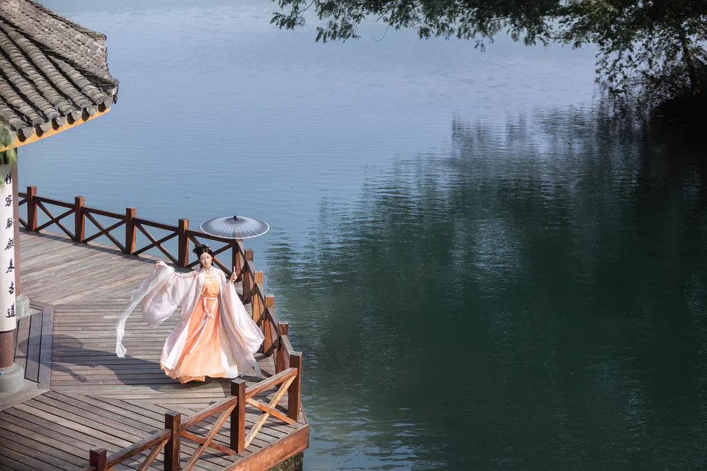 图片[3]-[YITUYU艺图语]2023.03.03 秋风辞 一只阿梦崽[53+1P/475MB]-美图