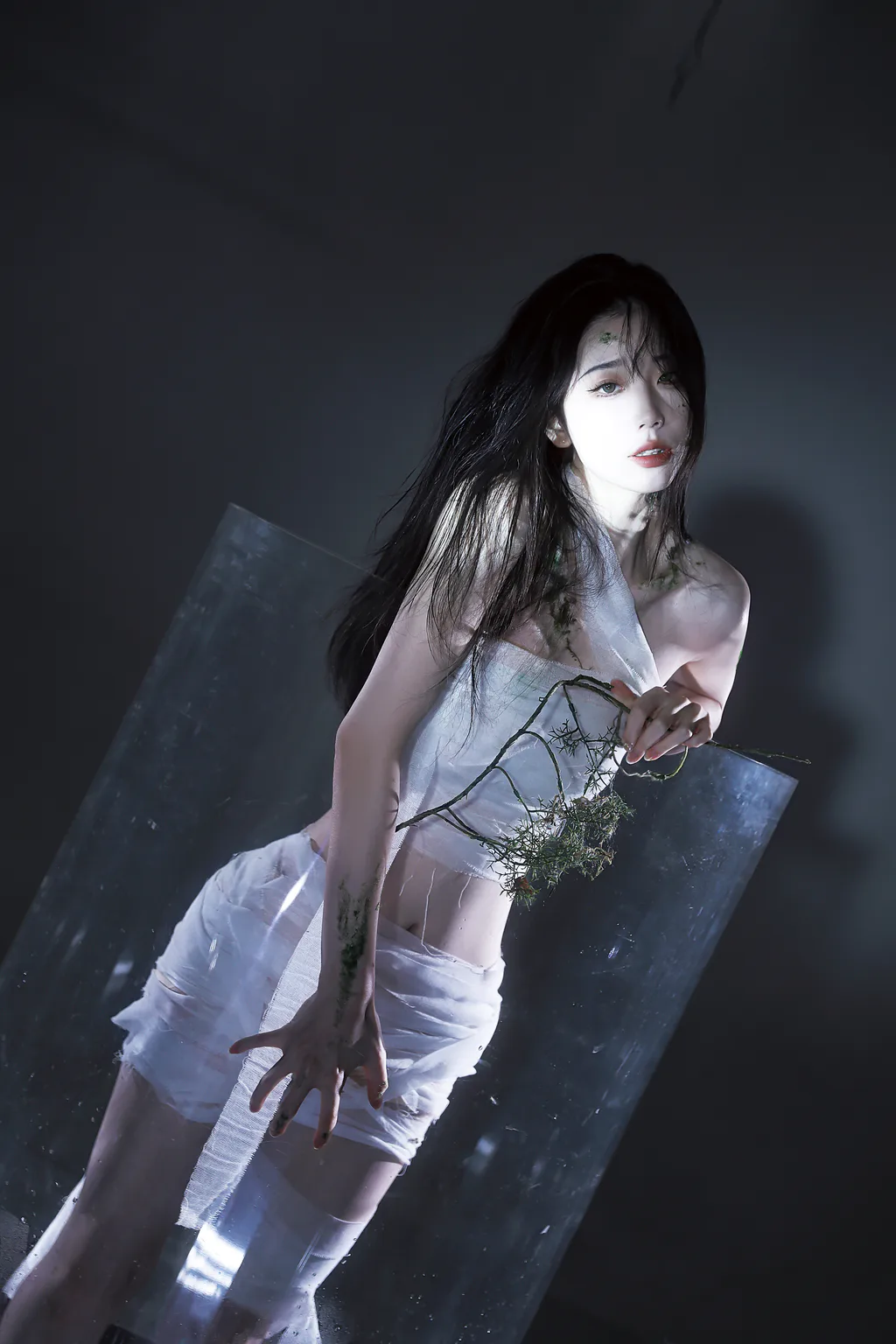 图片[2]-[YITUYU艺图语]2023.03.04 培养皿 灵魂出逃空川子[29+1P/272MB]-美图