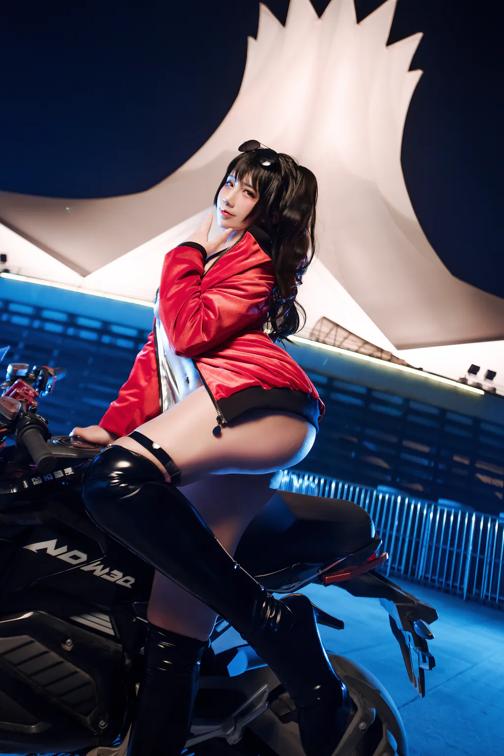 九曲Jean – Taihou Race Queen[12P/145MB]-美图