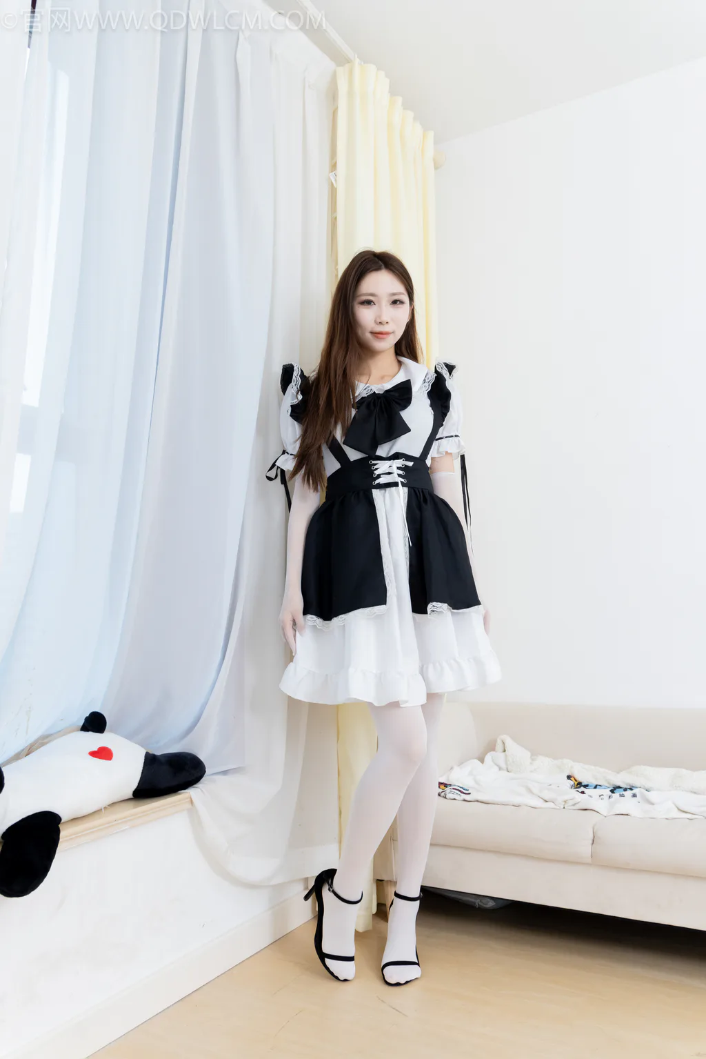 图片[2]-勿恋传媒 NO.2597 泡泡-高跟鞋、厚白丝、裸足、小人国[163P/1V/6.55GB]-美图