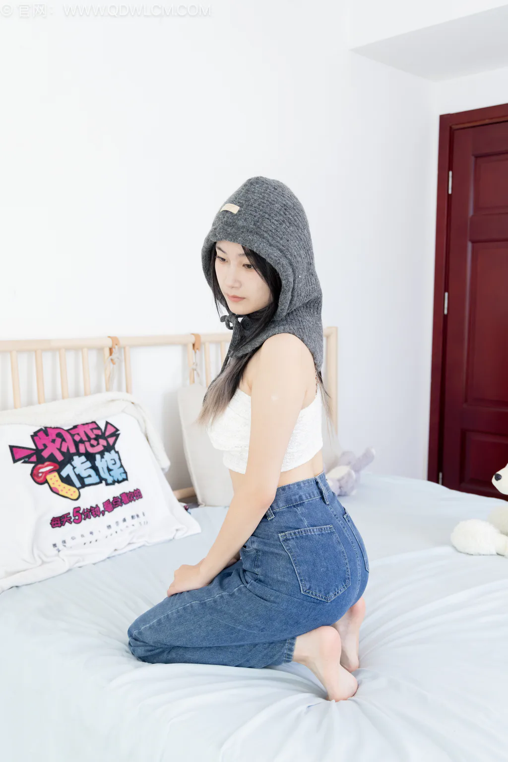 勿恋传媒 NO.2604 贝壳-板鞋、纯白高筒棉袜、裸足[155P/1V/4.18GB]-美图