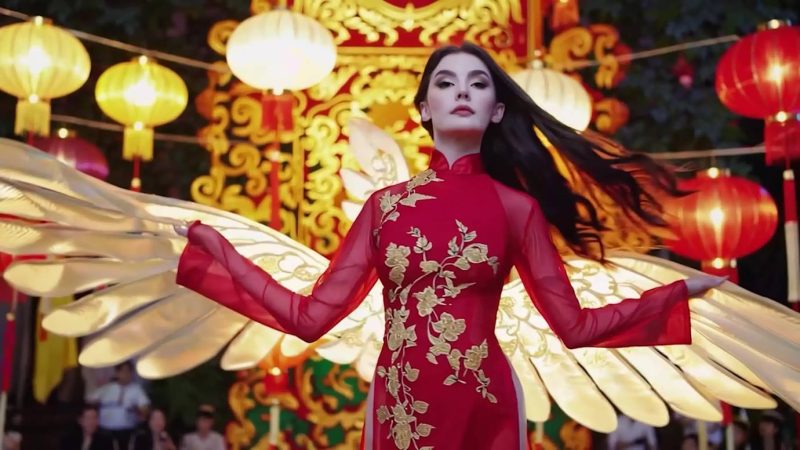 AI Video 049 Xuân Về Trong Nắng Sớm (POP EDM DANCE when Tet Tradition Ao Dai Meet Bikini Supermodel dance)[4K/1V/298MB]-美图